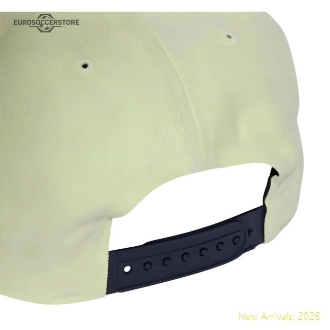 2025-2026 Real Madrid Snapback Cap (almost Lime) - Unique Style