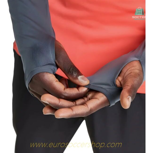 2025-2026 Bayern Munich Training Top (Easy Coral)