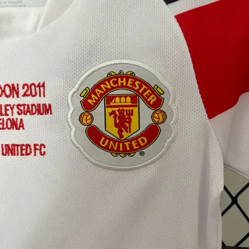 2010-2011 Kids Manchester United Jersey retro kit