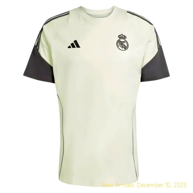 Official Real Madrid (rm) Tee - Team Spirit - Official Licensed
