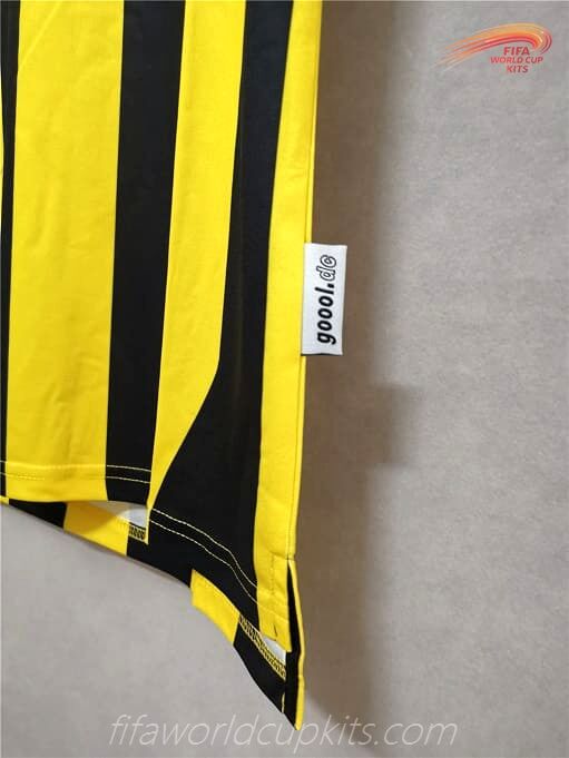 Dortmund 99-00 season Home Football Strip