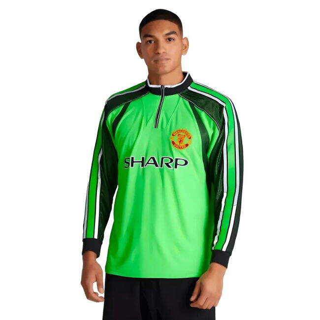 Stylish Man Utd 1998-1999 Manchester United Retro Goalkeeper Jersey...