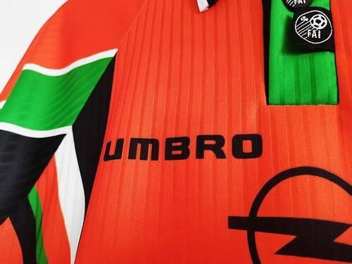 Pro Series Intense Football Team Irlanda #1997 Classic Edition Away...