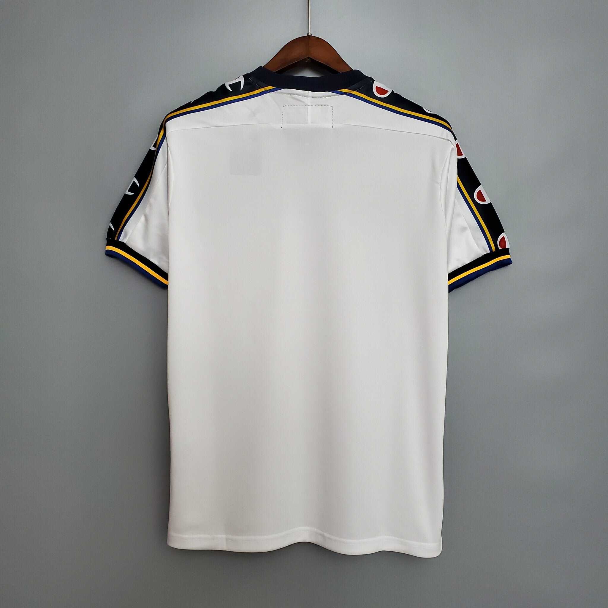2002-2003 Parma away kit