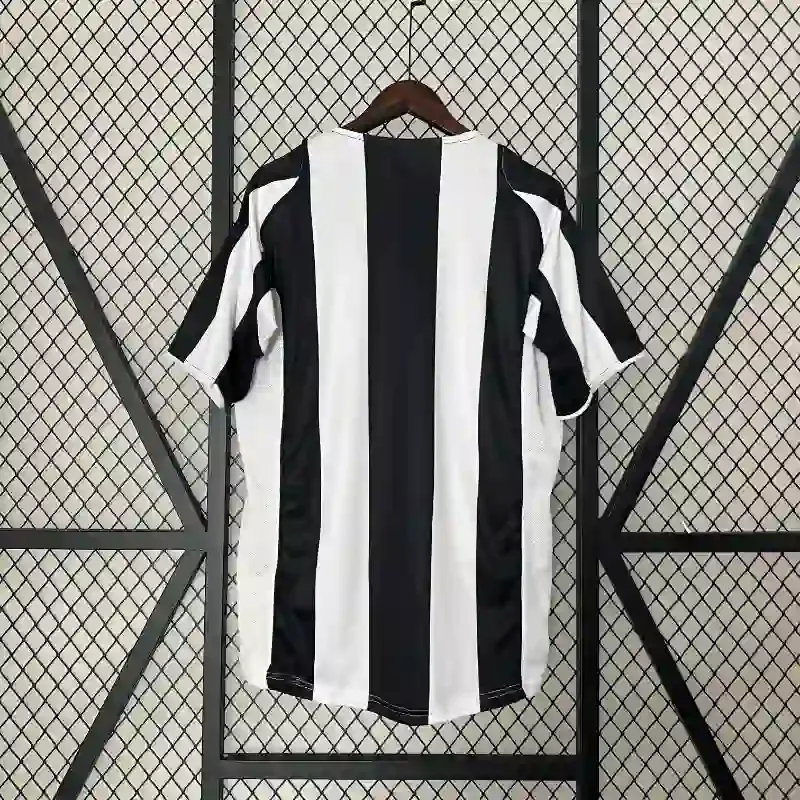 2004-2005 Juventus Jersey retro kit