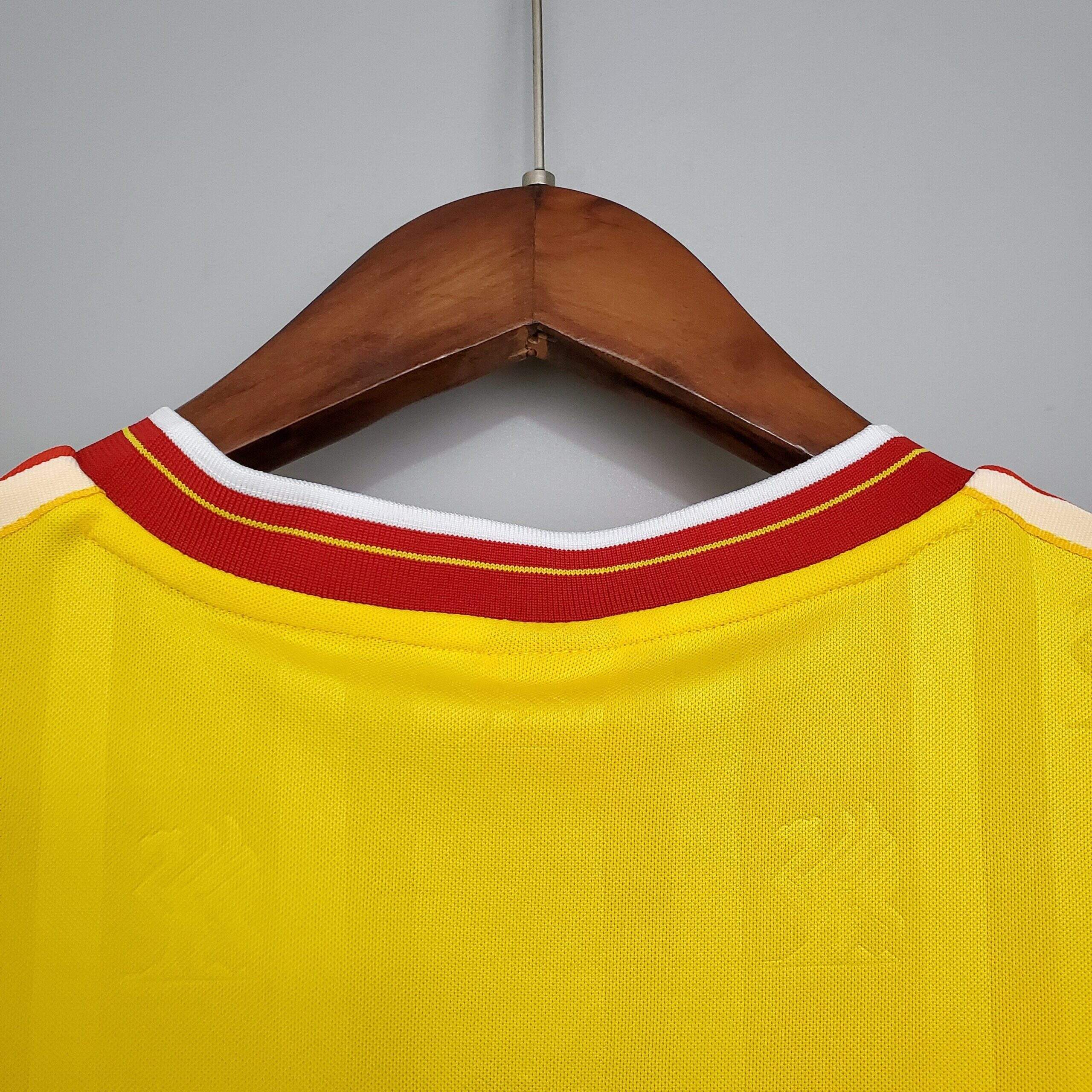 1985-1986 Liverpool Yellow away kit