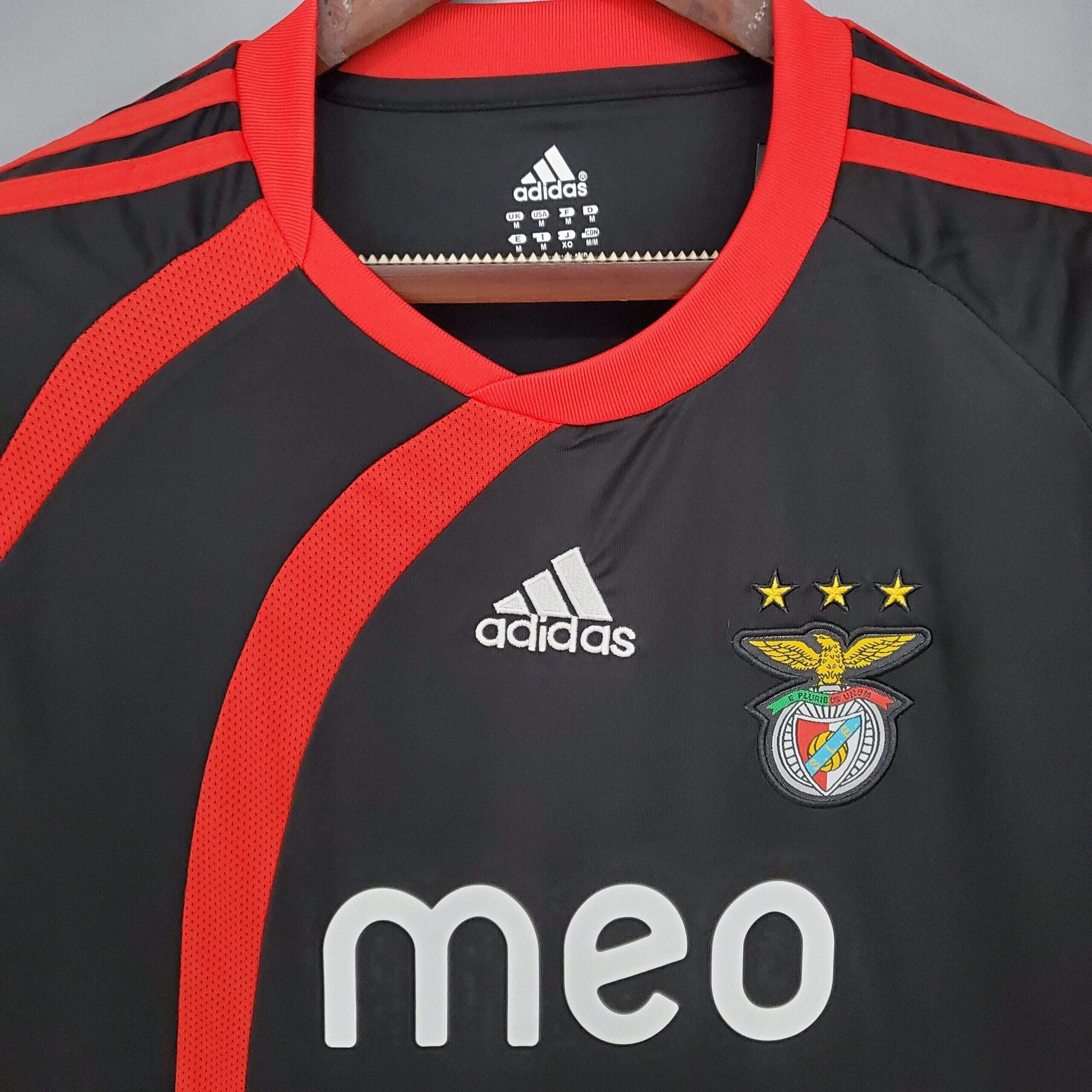 2009-2010 Benfica away kit