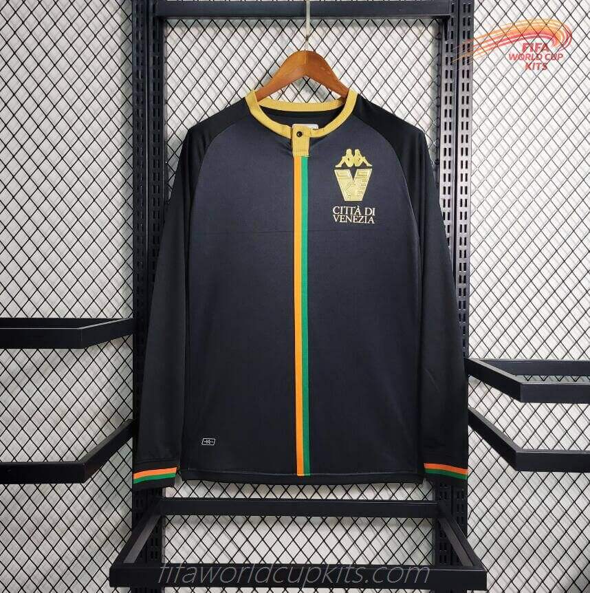Home Game Soccer Uniform of Venezia season 23-24