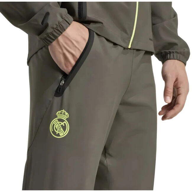 Limited Edition Real Madrid Home Limited Shirt 2025-2026 (3)