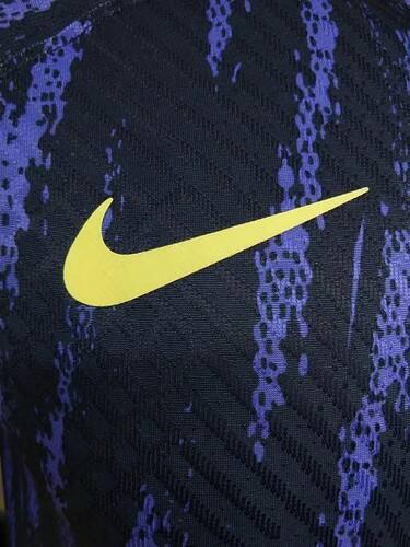 Visitante - Professional Grade - Premium Fabric - Performance Driven