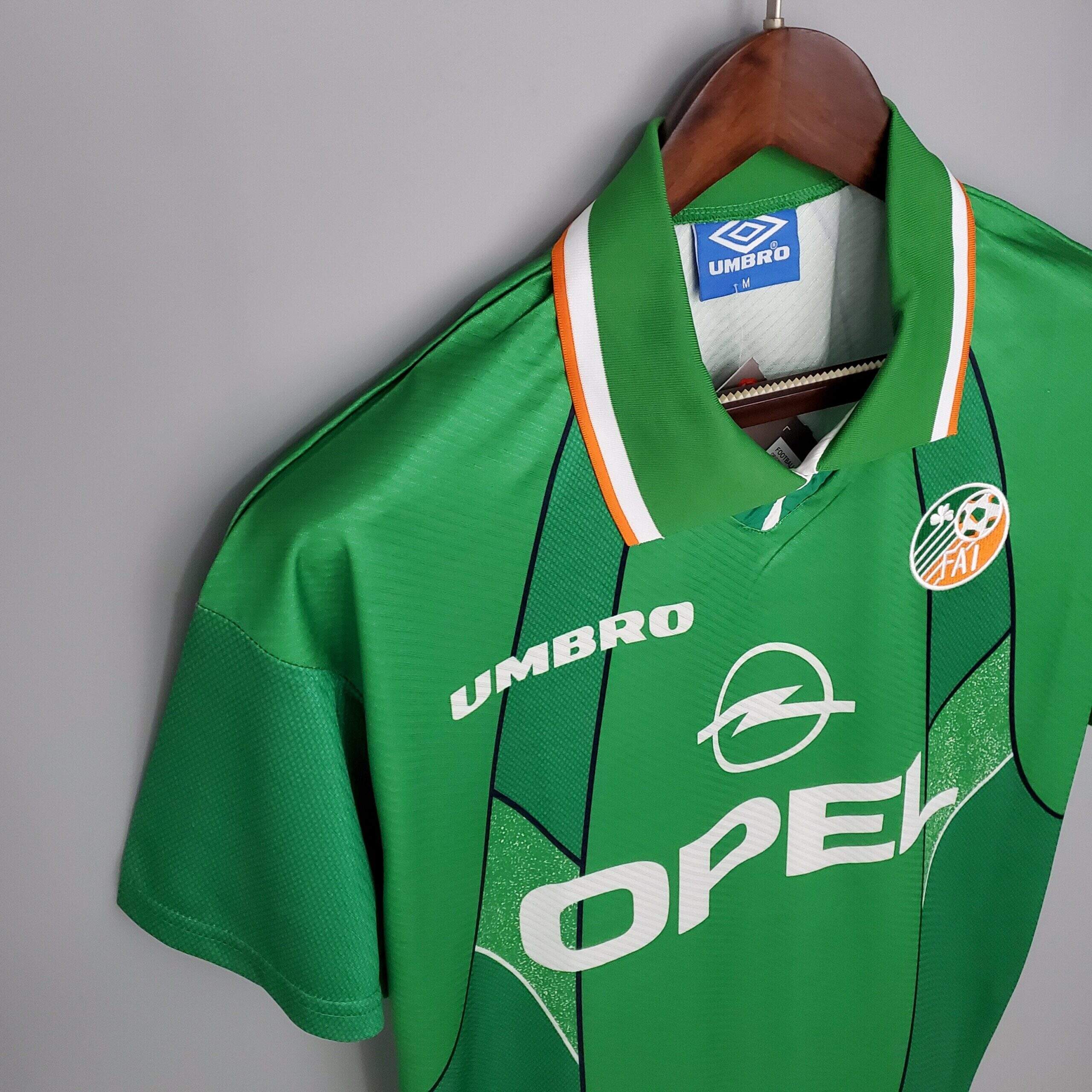 1994 1996 Ireland Home kit