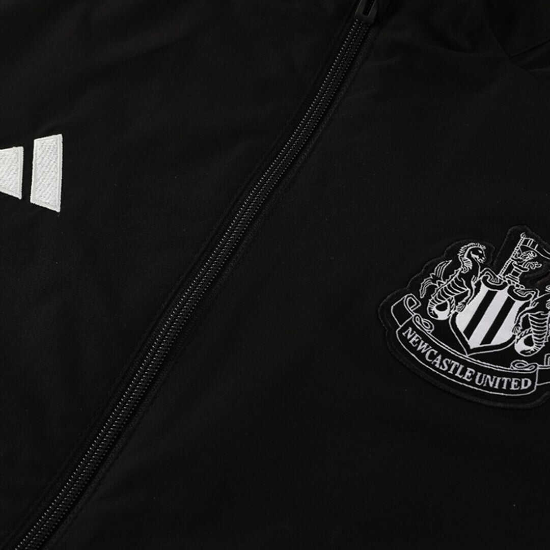 Newcastle United Windbreaker Jacket 2025/26 - Black