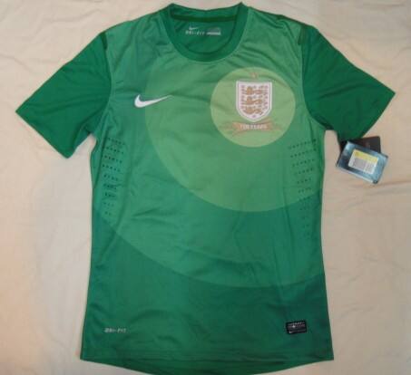 2013 England Goalkeeper Green Jersey Shirt - Official Replica 4443