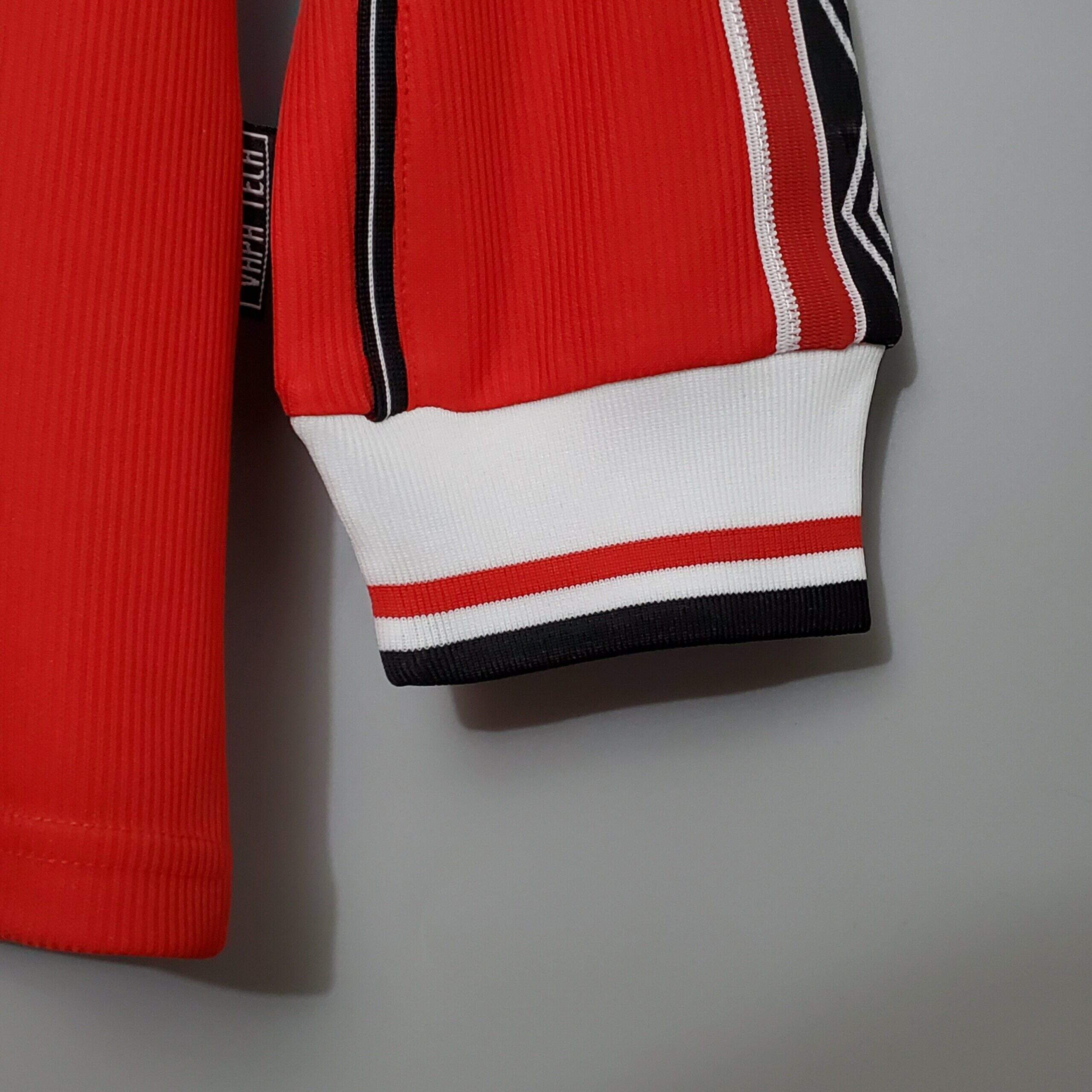 1998-1999 Man United retro kit – Long sleeve