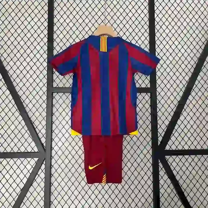 2005-2006 Kids Barcelona Jersey retro kit