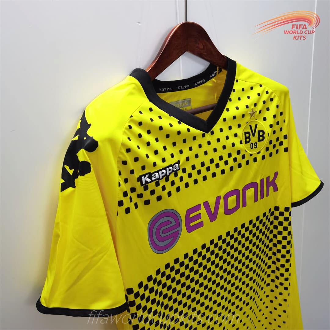 Dortmund 11-12 Main Soccer Kit