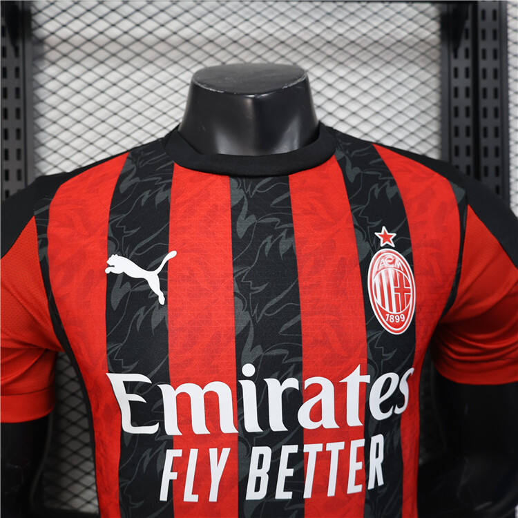 Authentic AC Milan 2526 Home Match Football Shirt - Official Replica