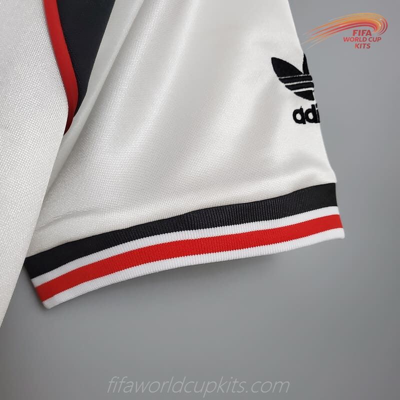 Manchester United Soccer Kit 84-86 season Road
