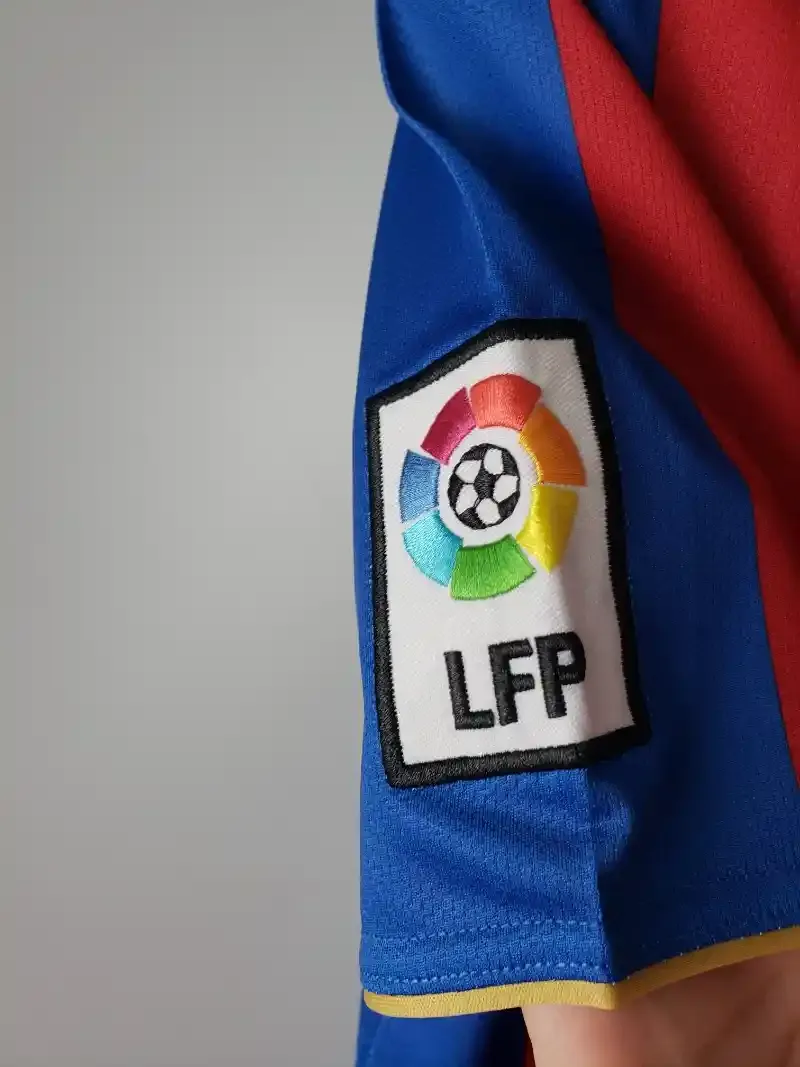 2007-2008 Barcelona Jersey retro kit