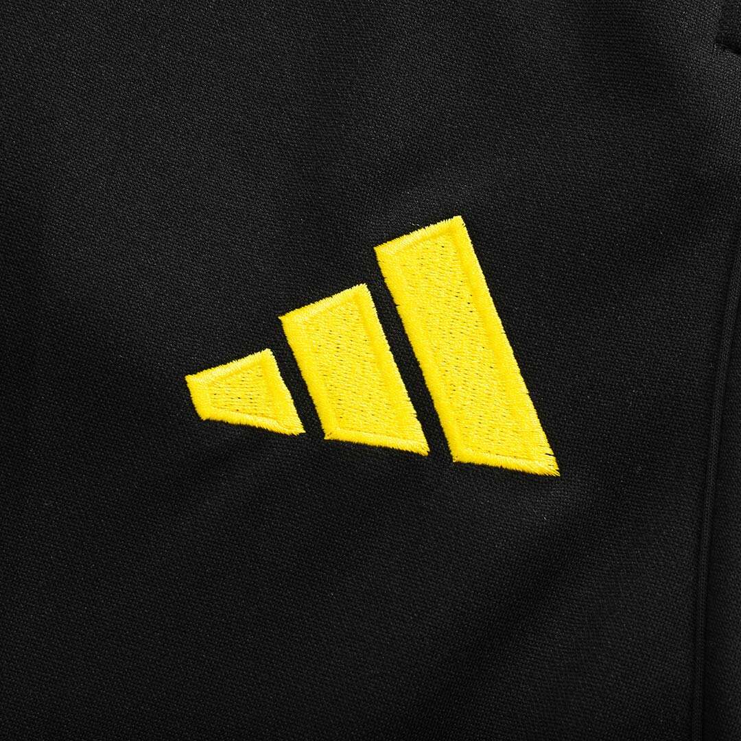 Manchester United 1/4 Zip Tracksuit 2025/26 Kids Black