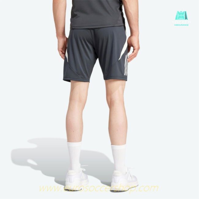 2024-2025 Man Utd EU Training Shorts (Carbon)