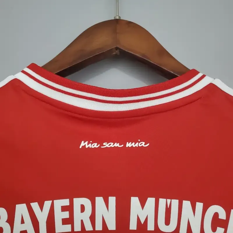 2013-2014 Bayern Munich League retro kit