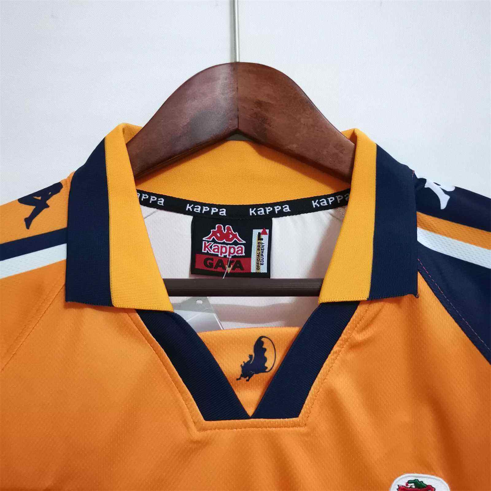 1997-98 FC Porto Home kit