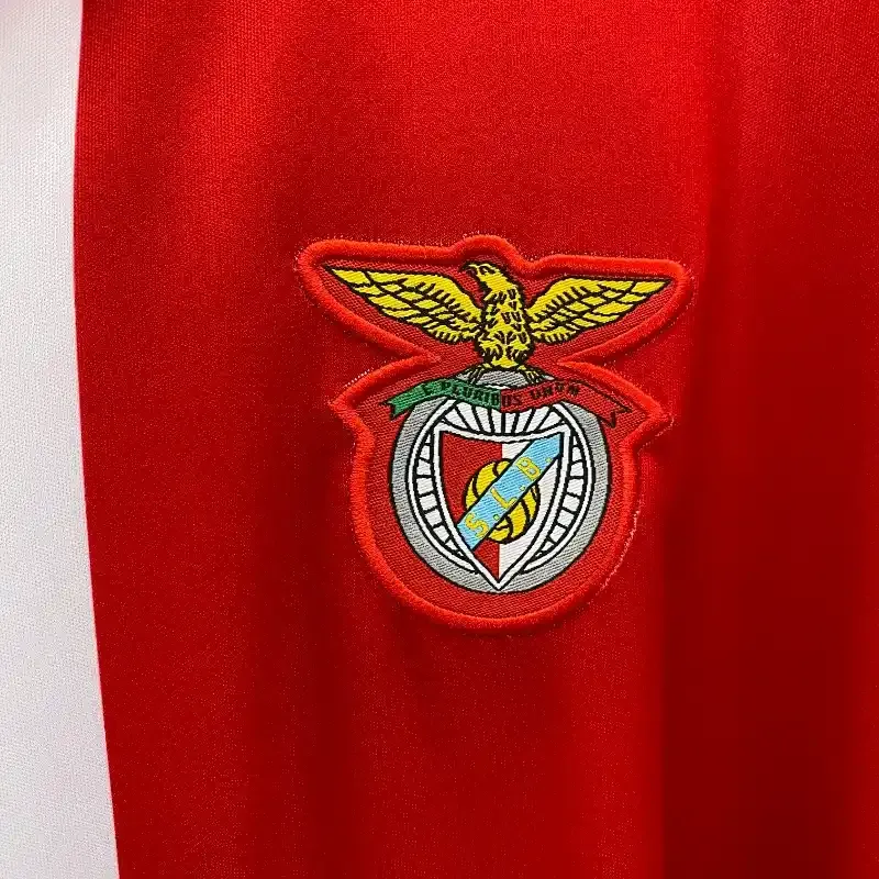 2004-2005 Benfica Jersey retro kit