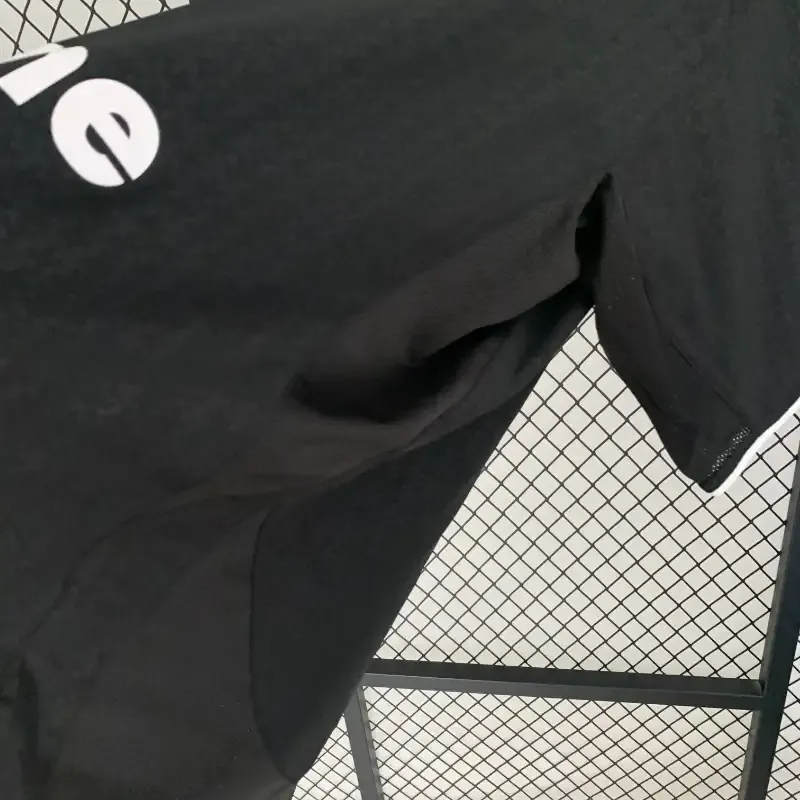 2003-2004 Manchester United Jersey retro kit