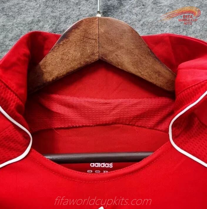 06-08 Liverpool First Choice Soccer Jersey