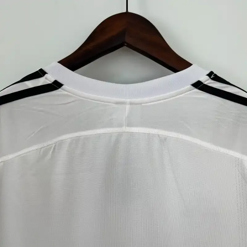 2003-2004 Real Madrid Jersey retro kit