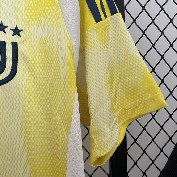 Juventus 2425 Away Shirt - Save The Children - Official Replica 17522