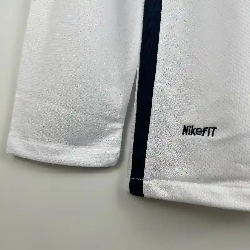 2007-2008 Long Sleeve Manchester United White Soccer retro kit