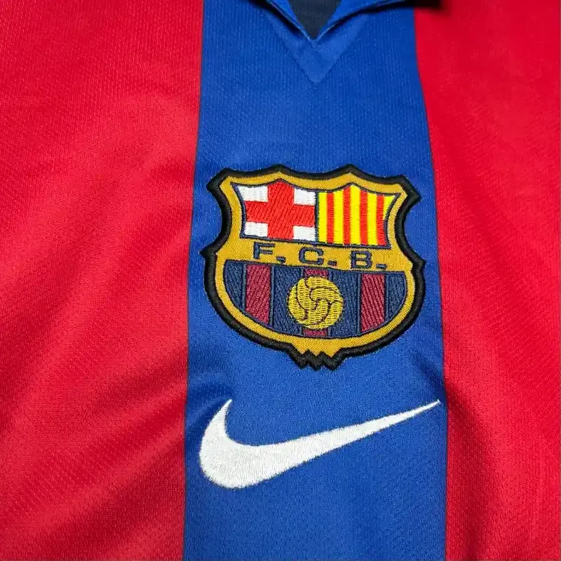 2004-2005 Barcelona Jersey retro kit