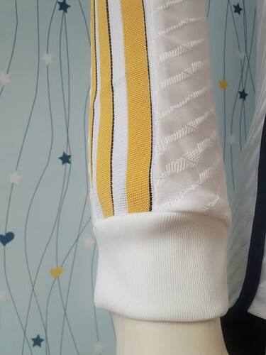 Real Madrid Local - Authentic Fan Edition - High Performance