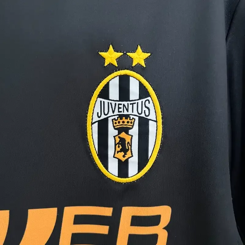 2001-2002 Juventus Jersey retro kit