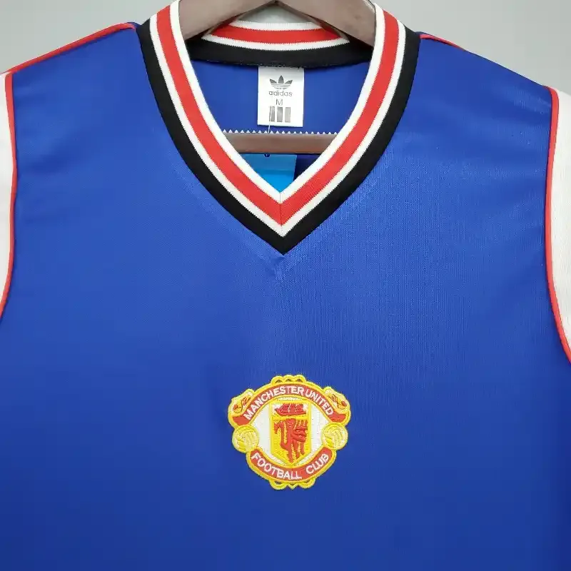1985-1986 Manchester United Jersey retro kit