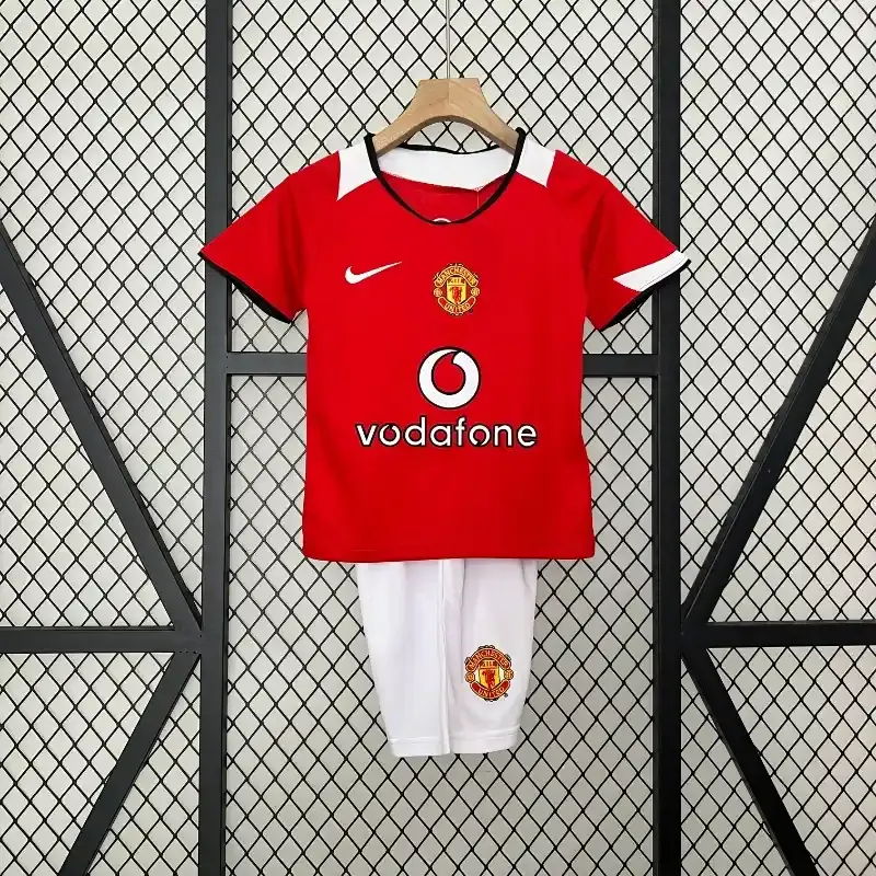 2005-2006 Kids Manchester United Jersey retro kit