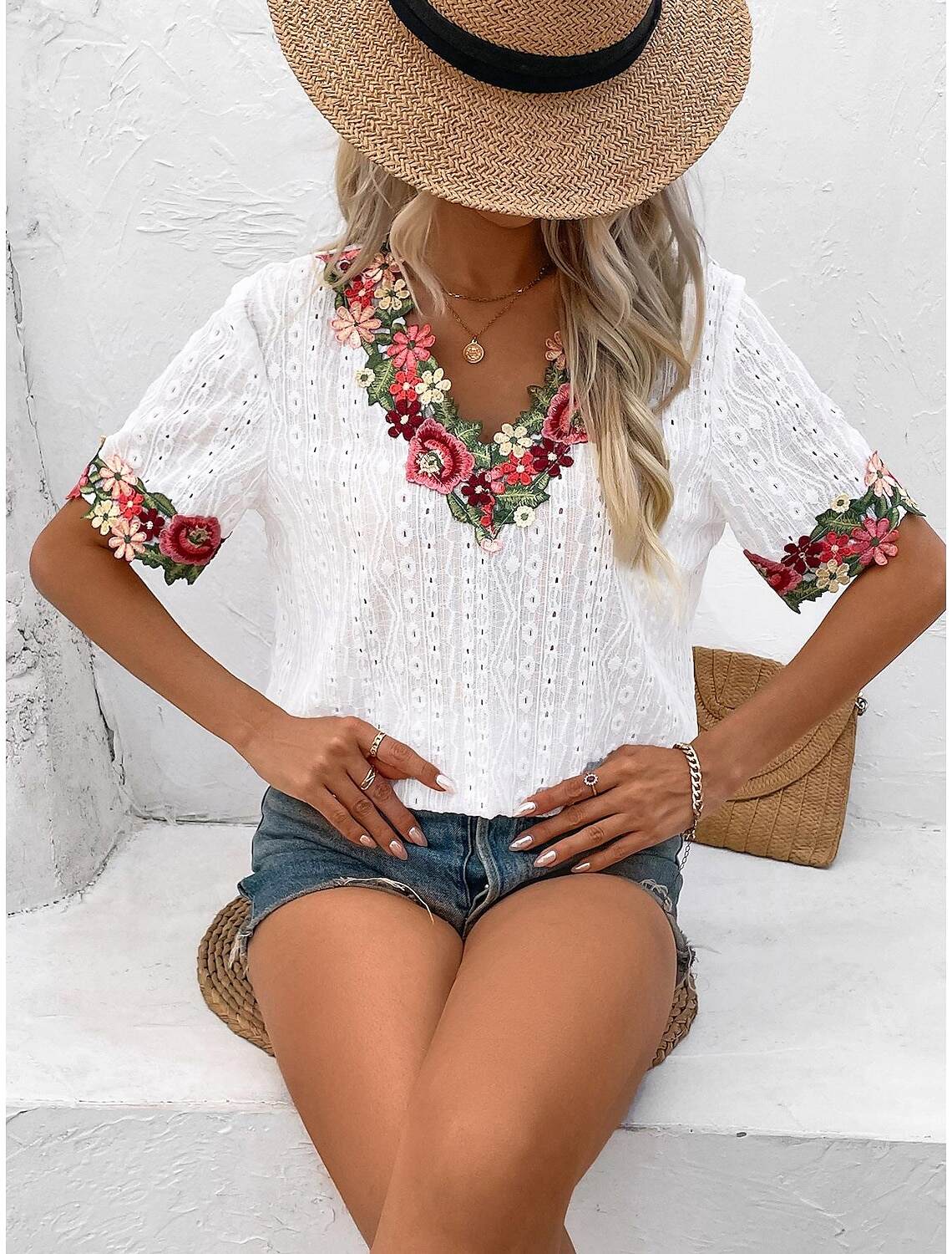 Women's Elegant Lace Tops Eyelet Blouse Floral Embroidery V-Neck Half Sleeve Summer Casual Outdoor Everyday Wear Romantic Petite Tops Summer Holiday Wear