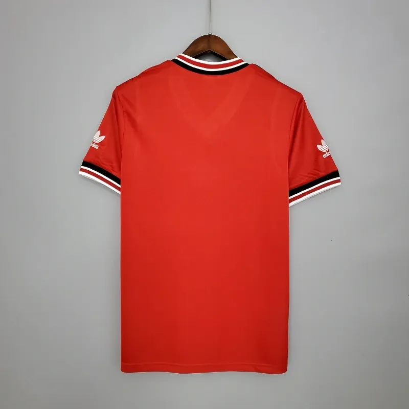 1985-1986 Manchester United Jersey retro kit