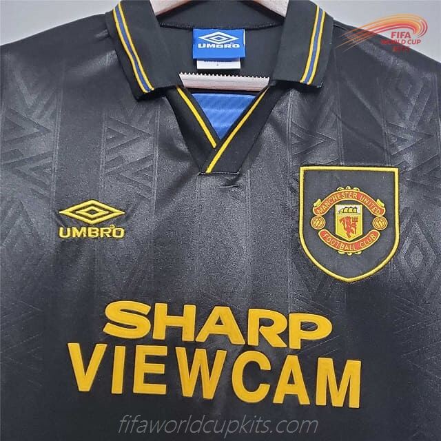 Manchester United 93-94 Away Black Football Kit