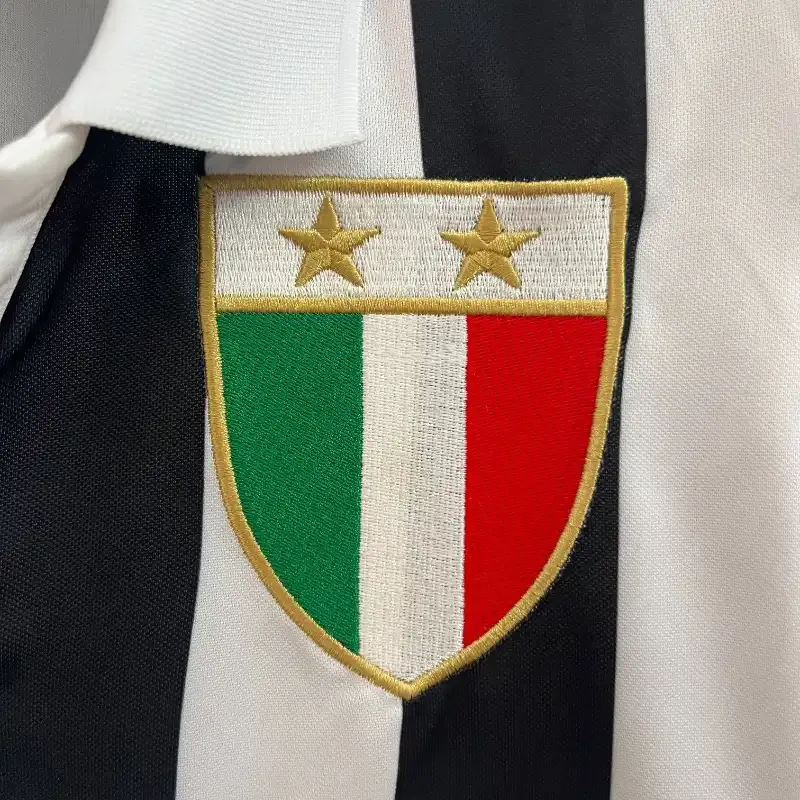 1984-1985 Juventus Jersey retro kit