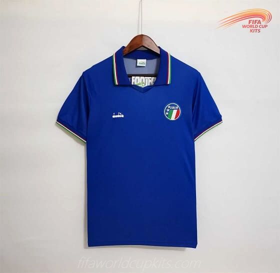 Italy season 1990 WC Finals Main Football Strip