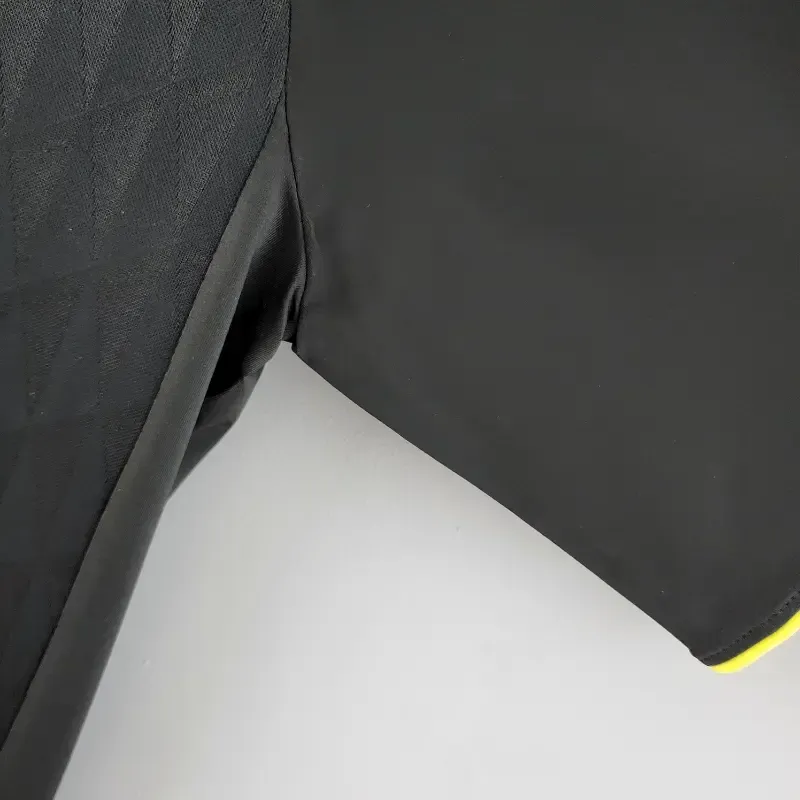 2010-2011 Liverpool Third retro kit