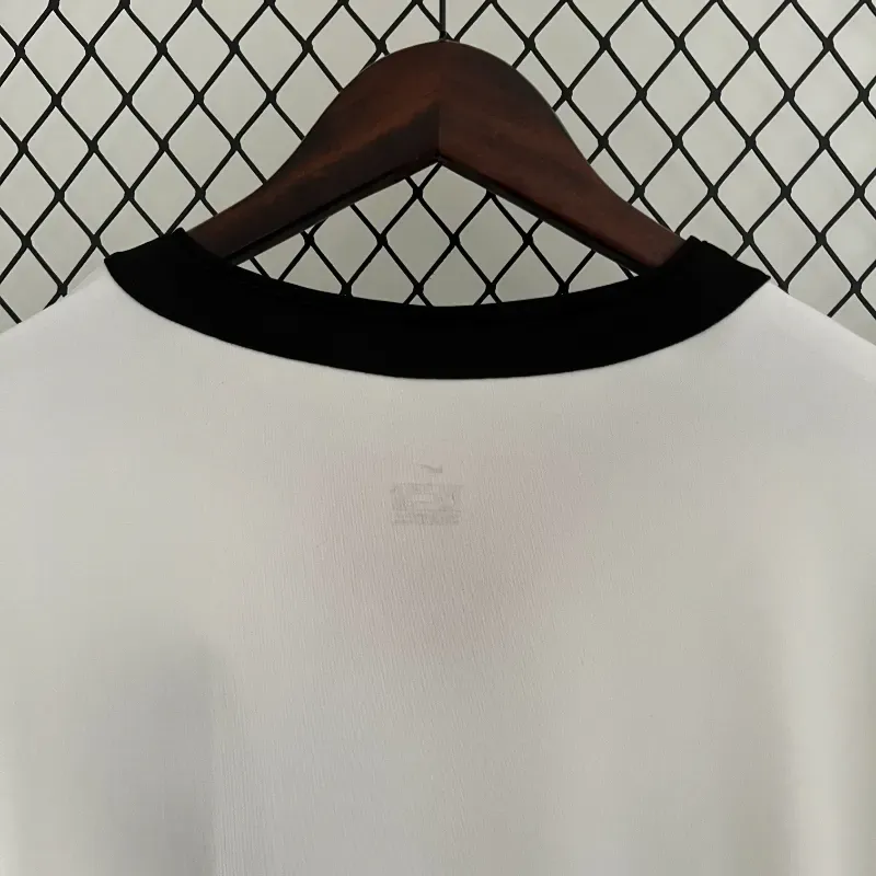 2002-2003 Manchester United Jersey retro kit