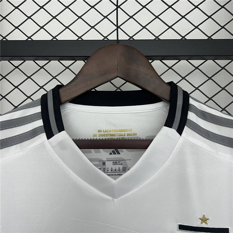 2526 Colo-Colo Soccer Jersey Home Football Shirt - Official Replica