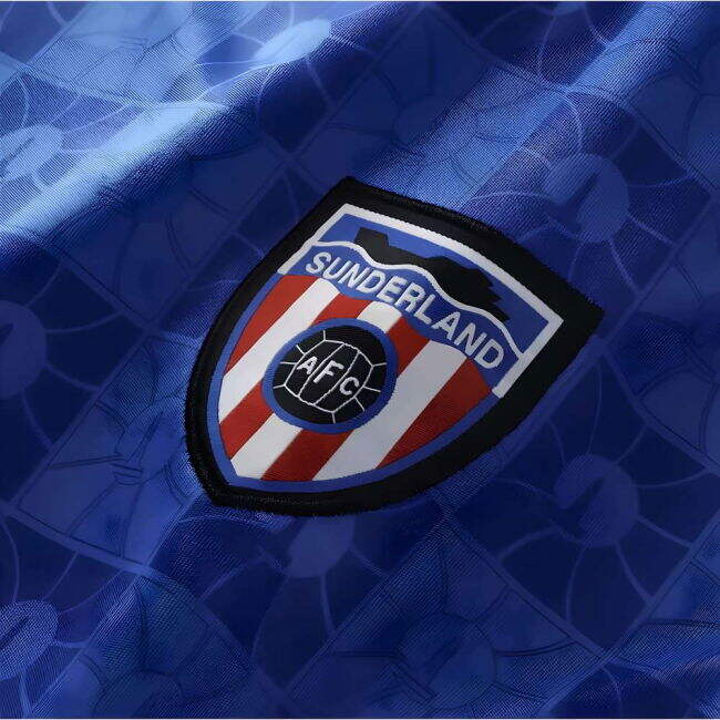 Durable Material Supporter Sunderland Modern Style Football Shirt