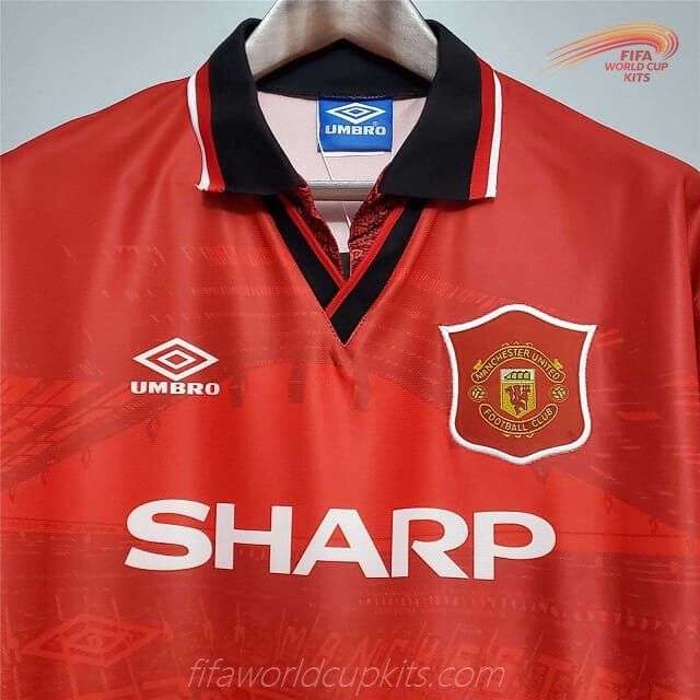 Manchester United 94-96 Home Football Kit