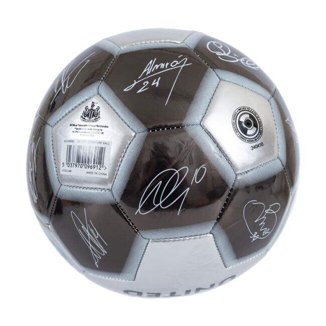 Newcastle United FC Sig 26 Skill Ball - official style