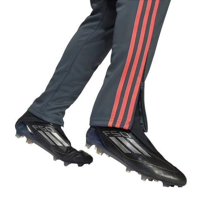 2025-2026 Shirt by Bayern Munich Tracksuit (Kids